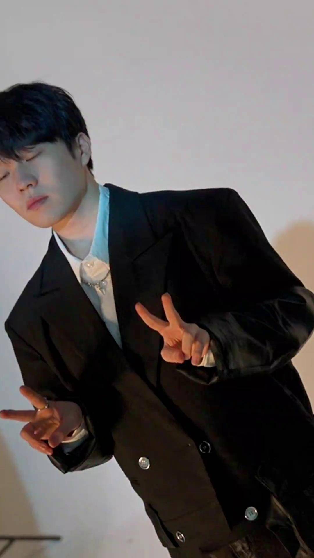 Rookie迎来十赛季高光表现，独行侠球迷沸腾！